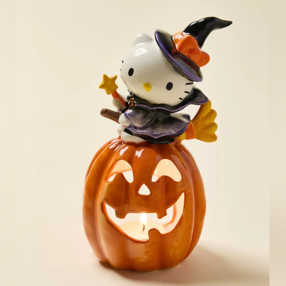 Sanrio Hello Kitty Witch Pumpkin Ceramic Tealight Holder - NWT NIB